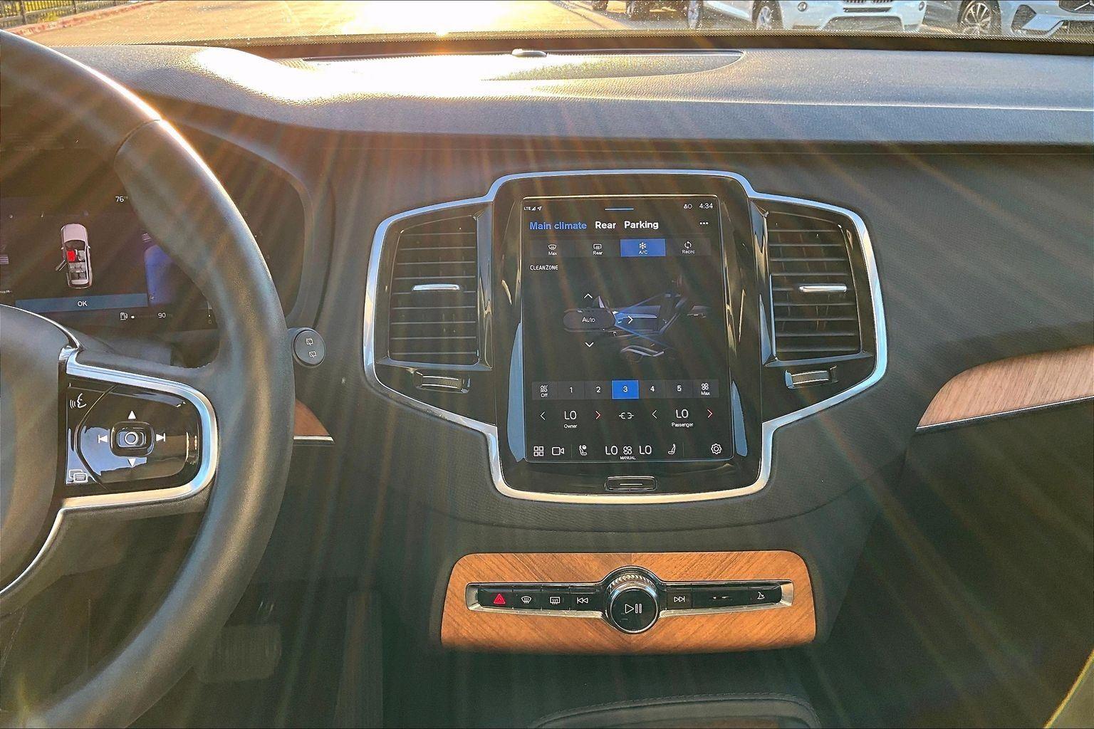 2023 Volvo XC90 Plus - Photo 8