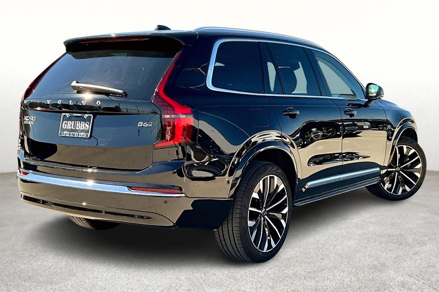 2025 Volvo XC90 Plus photo 2