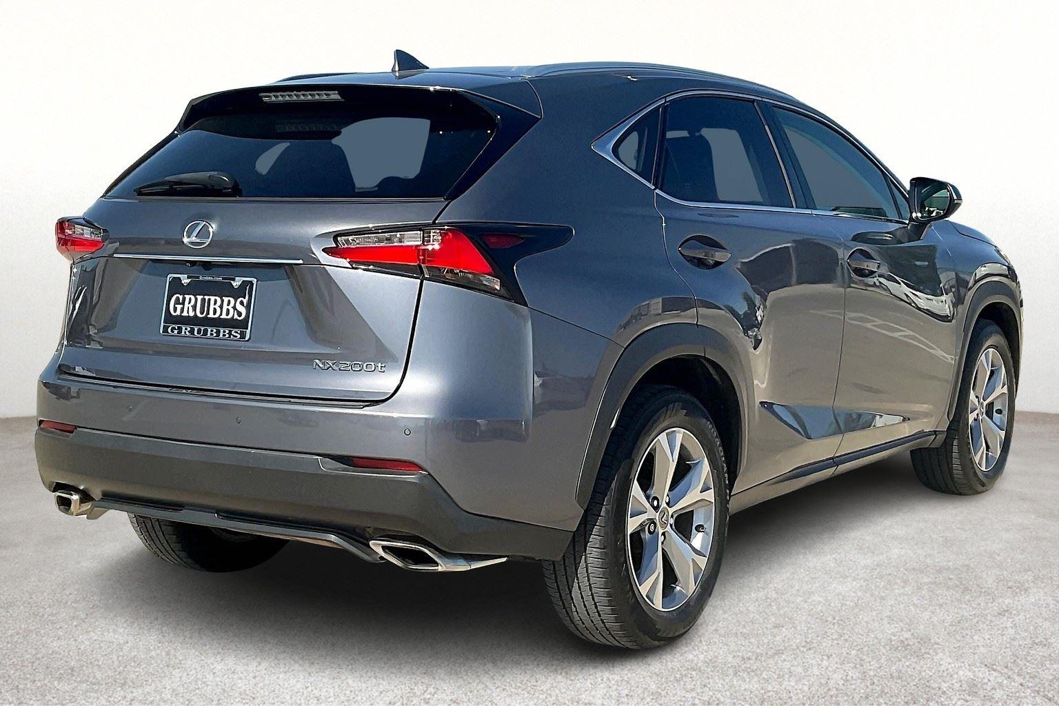 2017 Lexus NX 200t Luxury photo 2