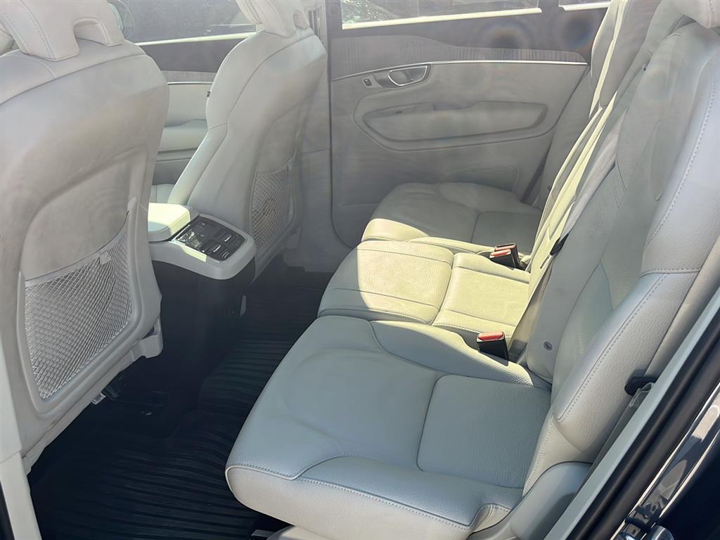 2024 Volvo XC90 Plus photo 4