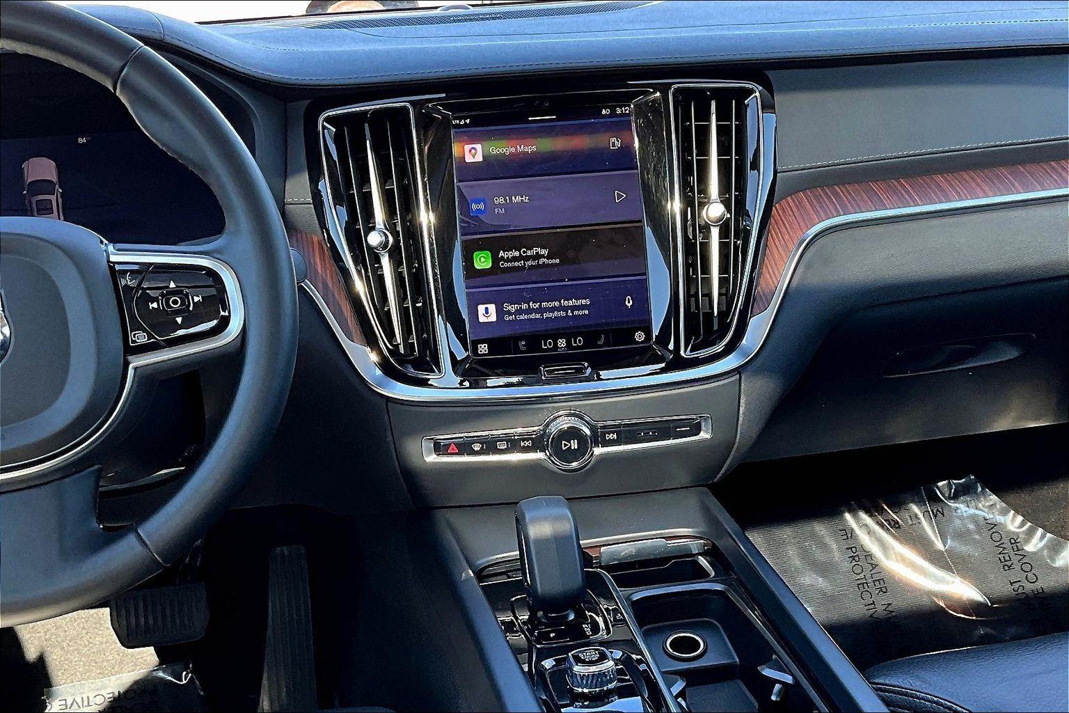 2024 Volvo S60 Ultimate - Photo 8