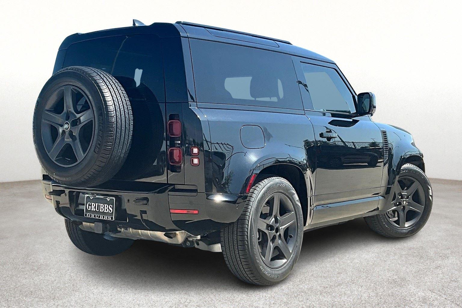 2024 Land Rover Defender X-Dynamic SE photo 2