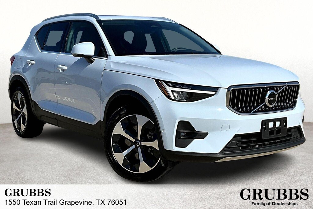 Used 2025 Volvo XC40 Plus Bright Theme SUV