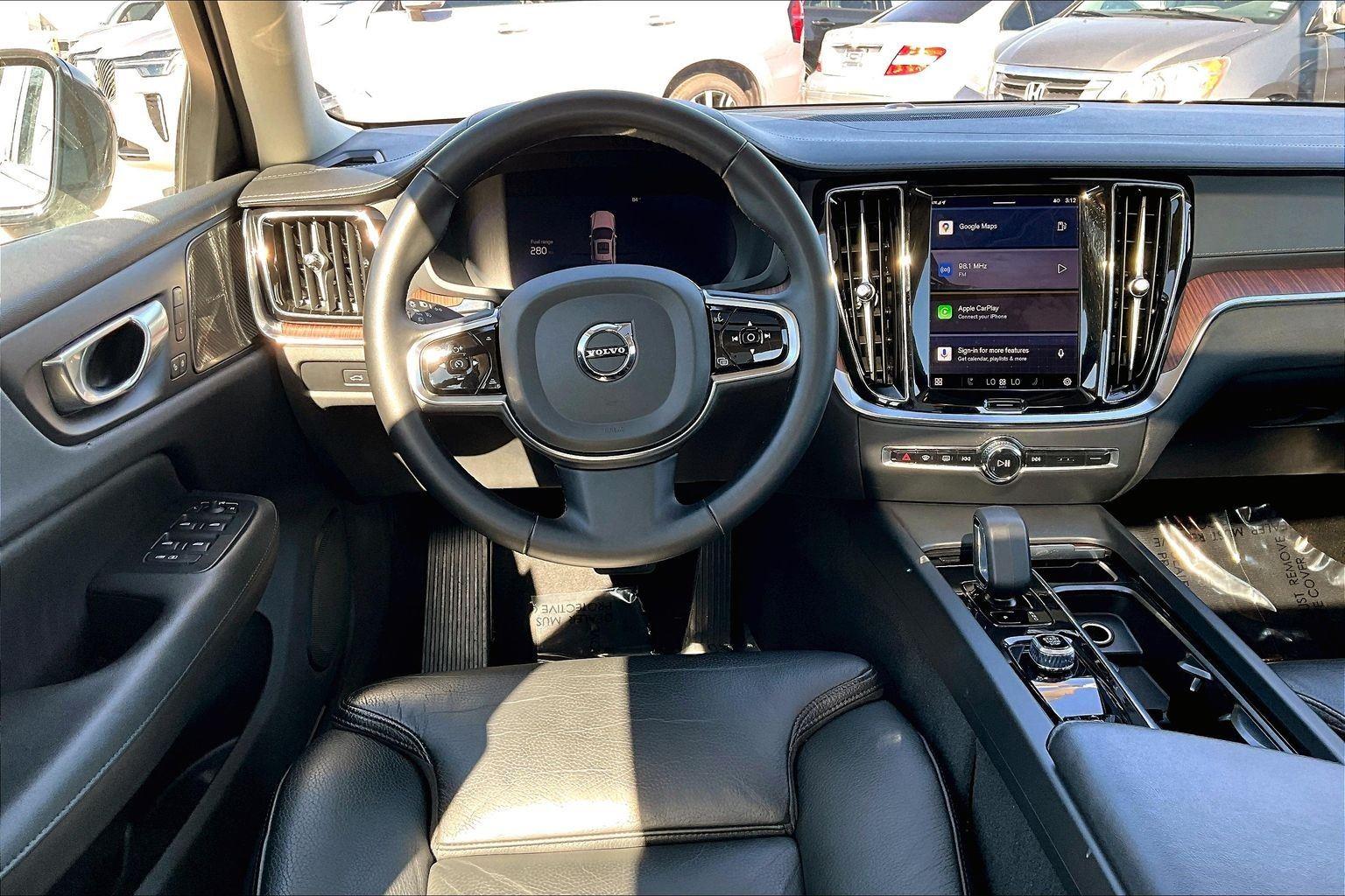 2024 Volvo S60 Ultimate - Photo 7