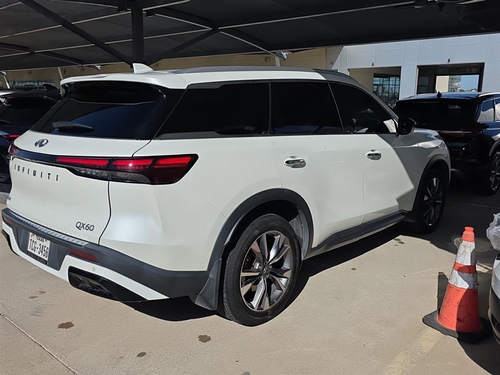2023 Infiniti QX60 Luxe photo 4