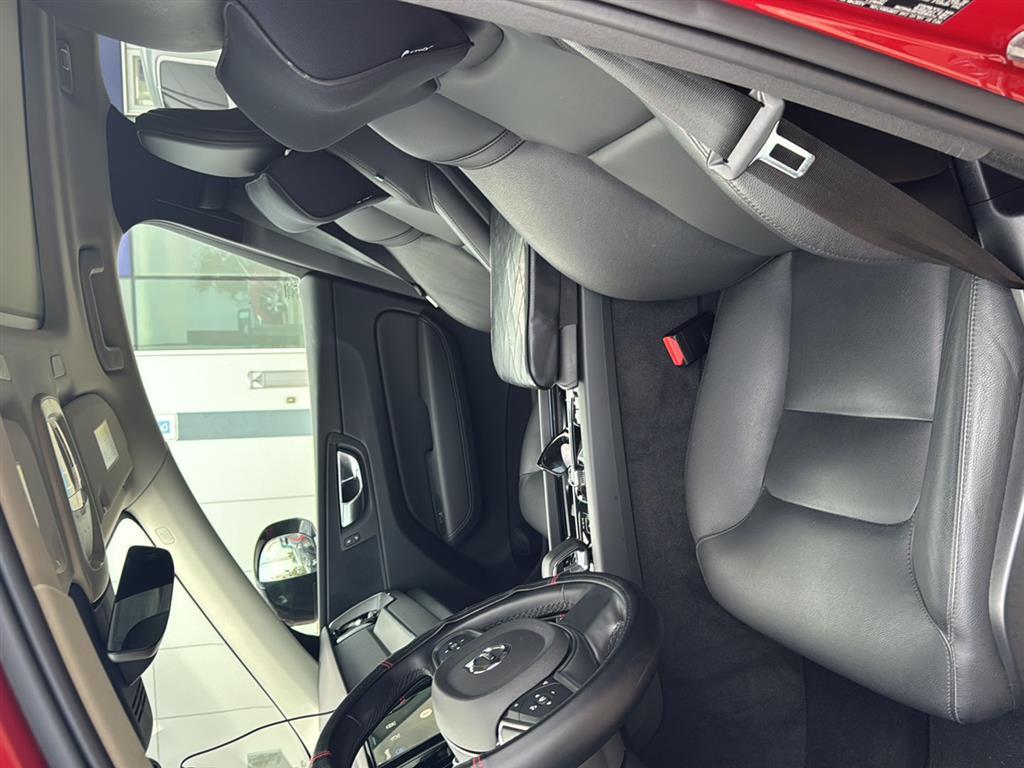 2024 Volvo XC60 Recharge Hybrid Core photo 2