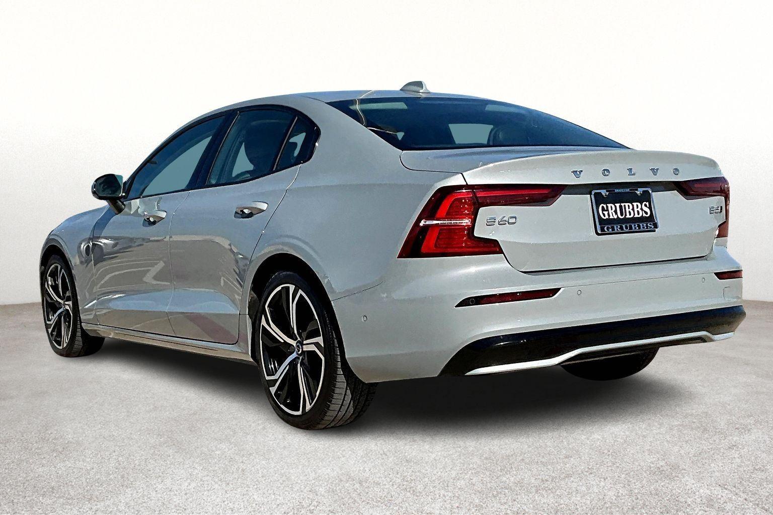 2024 Volvo S60 Ultimate - Photo 16