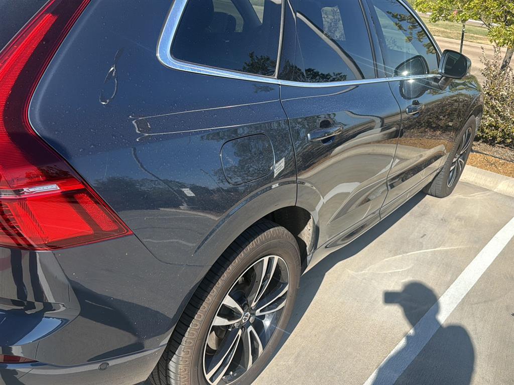 2019 Volvo XC60 T6 Momentum photo 2