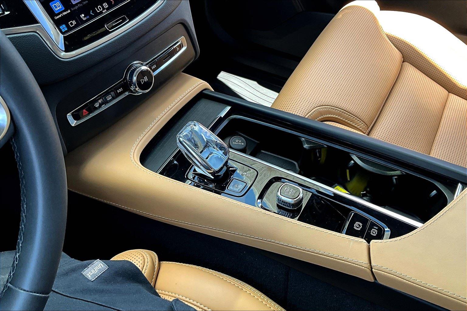 2024 Volvo XC90 Ultimate - Photo 17