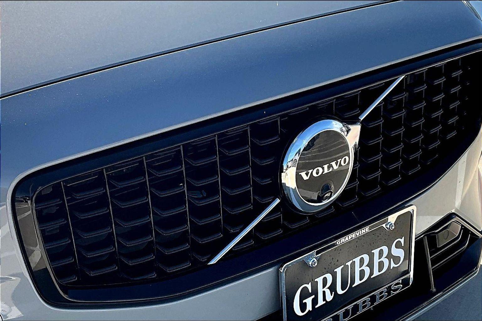 2024 Volvo S60 Ultimate - Photo 37