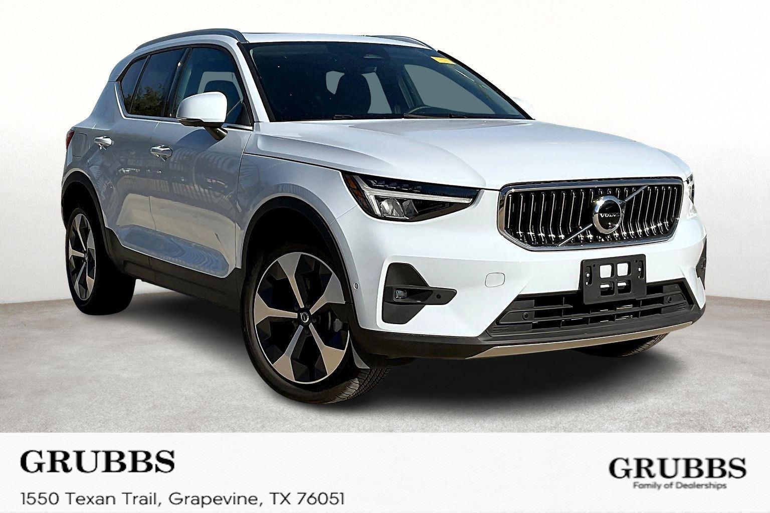 2025 Volvo XC40