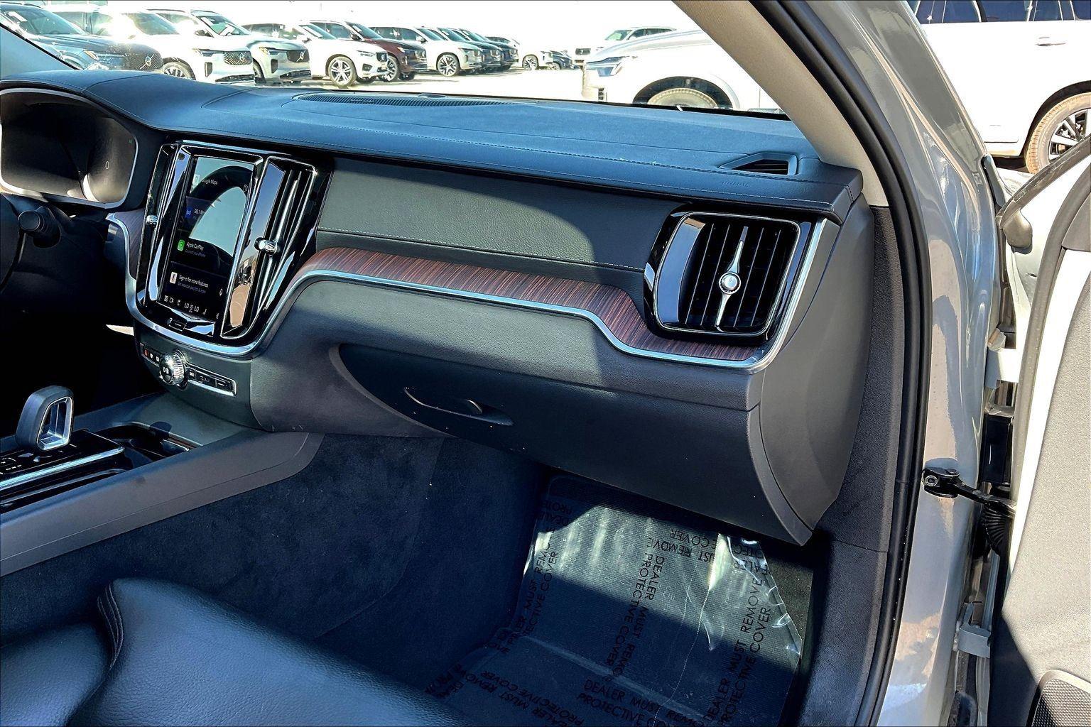 2024 Volvo S60 Ultimate - Photo 21