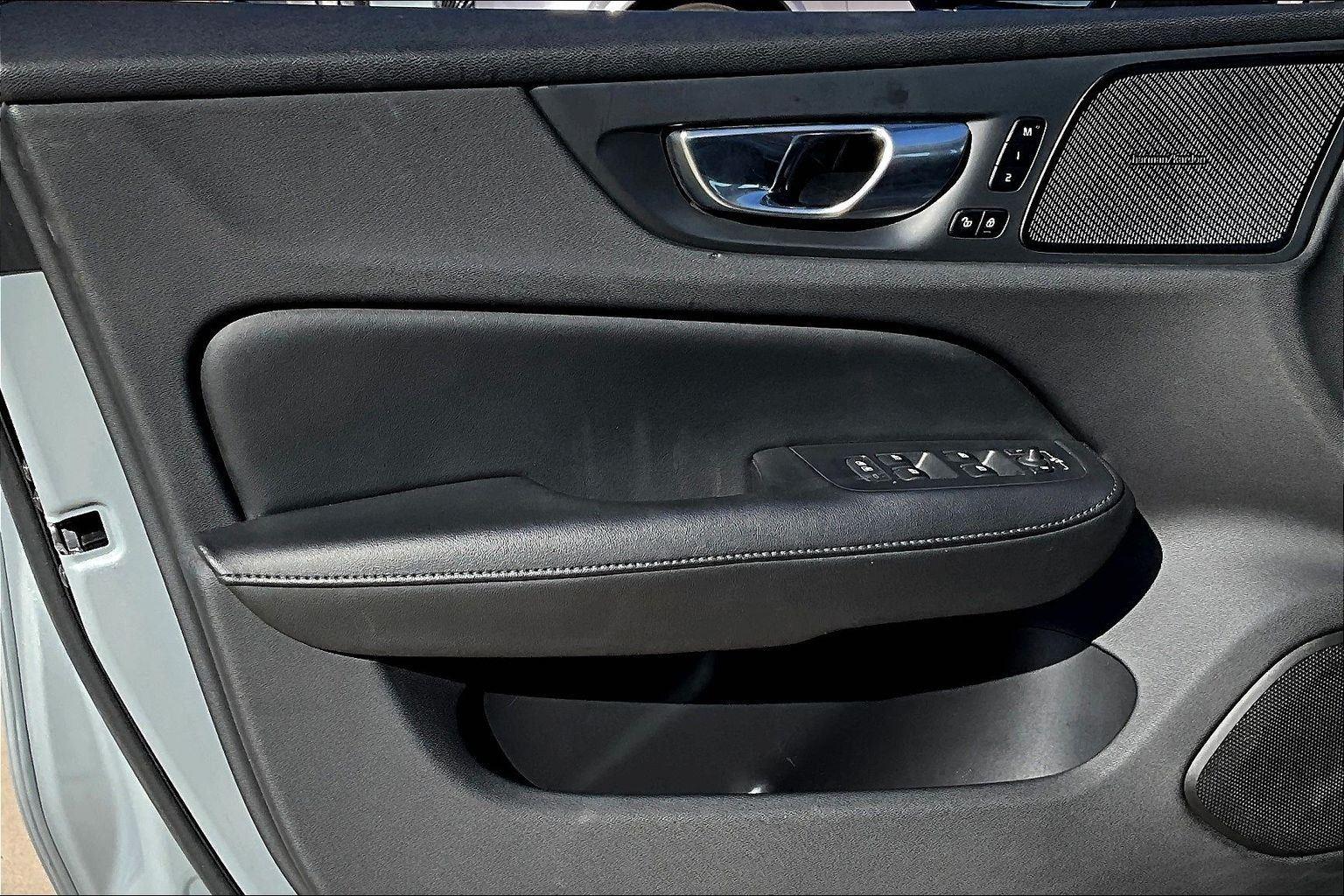 2024 Volvo S60 Ultimate - Photo 23