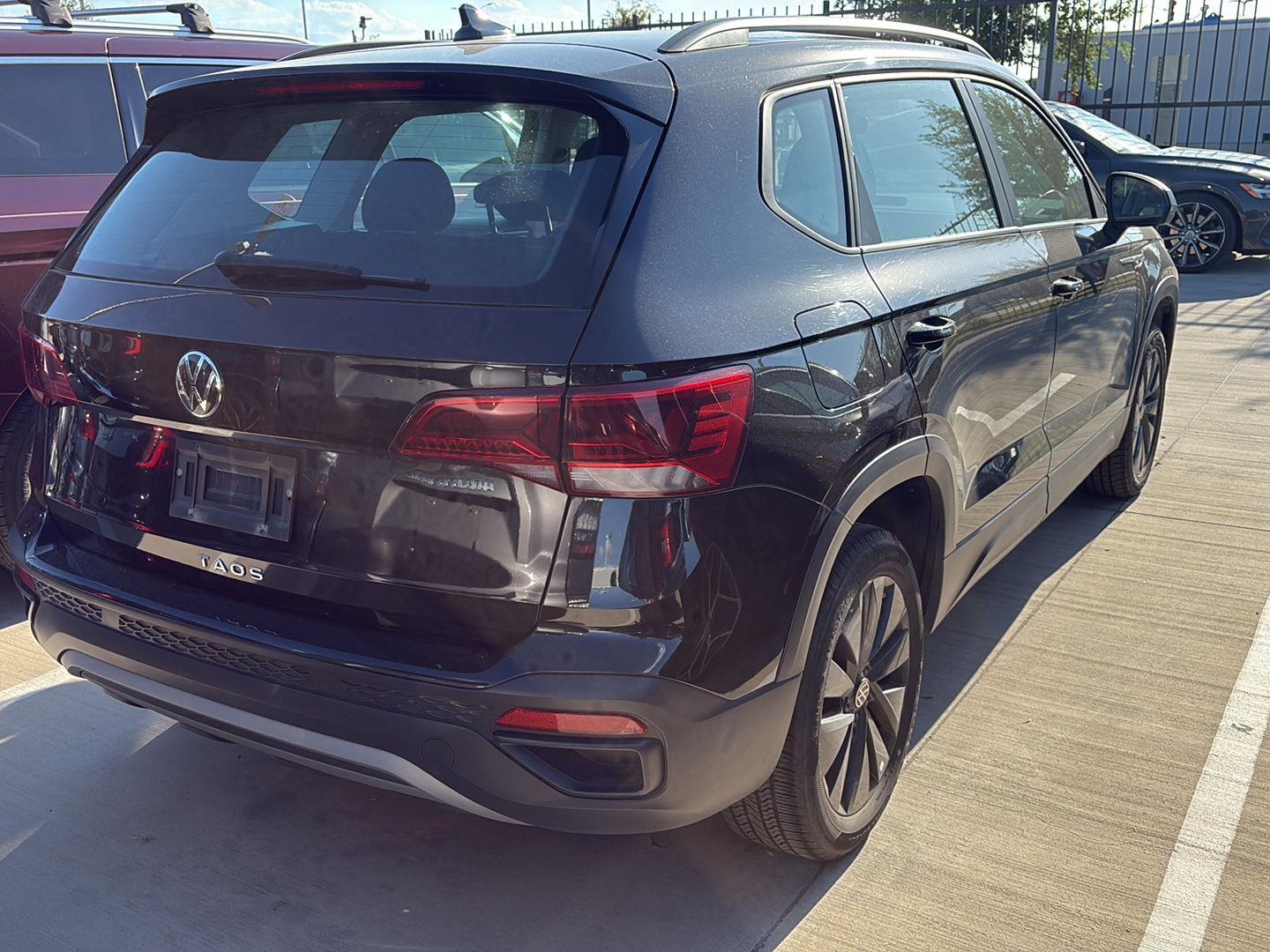 2024 Volkswagen Taos S photo 2