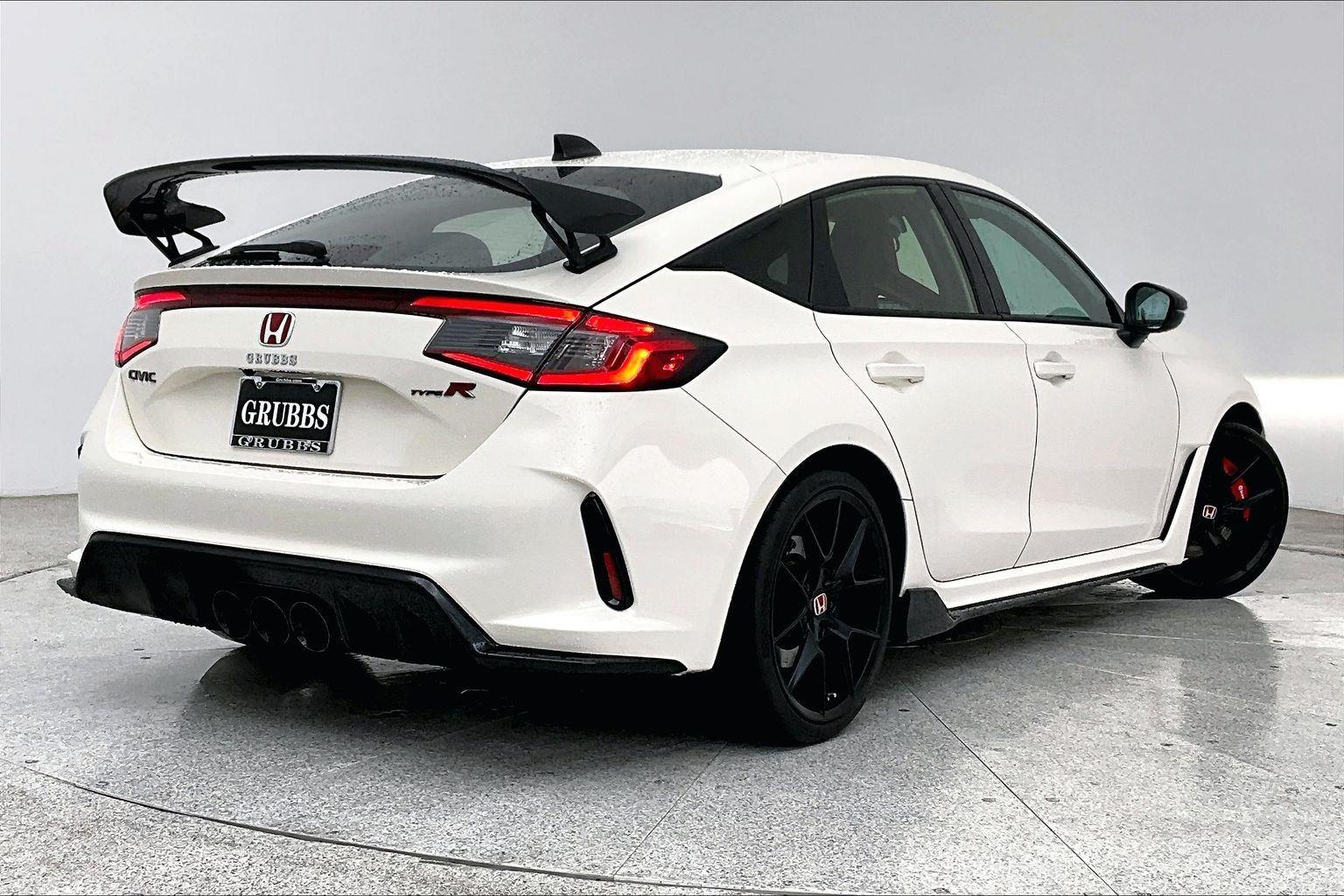 2023 Honda Civic Type R photo 2