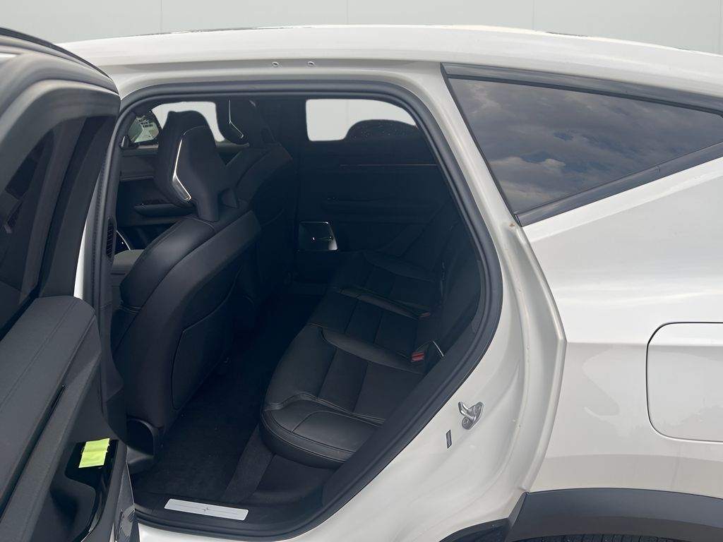 2025 Polestar 3 - Photo 9
