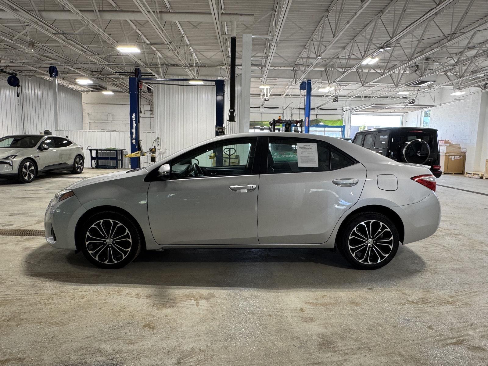 Used 2014 Toyota Corolla S Plus with VIN 5YFBURHEXEP089638 for sale in Kansas City
