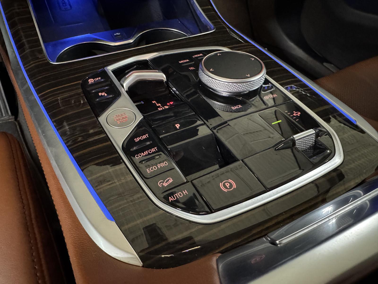 2026 BMW X7 40i - Photo 19