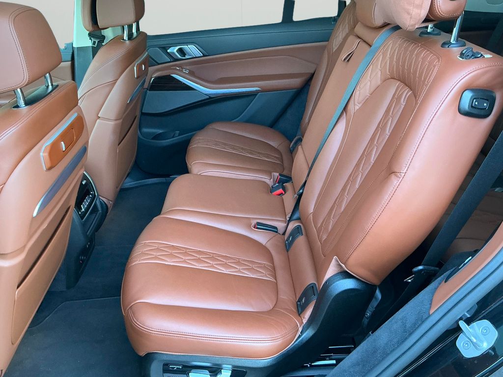 2026 BMW X7 40i - Photo 12