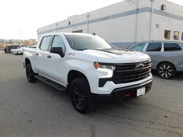 Used 2024 Chevrolet Silverado 1500 LT Trail Boss with VIN 3GCUDFED7RG156257 for sale in Kansas City