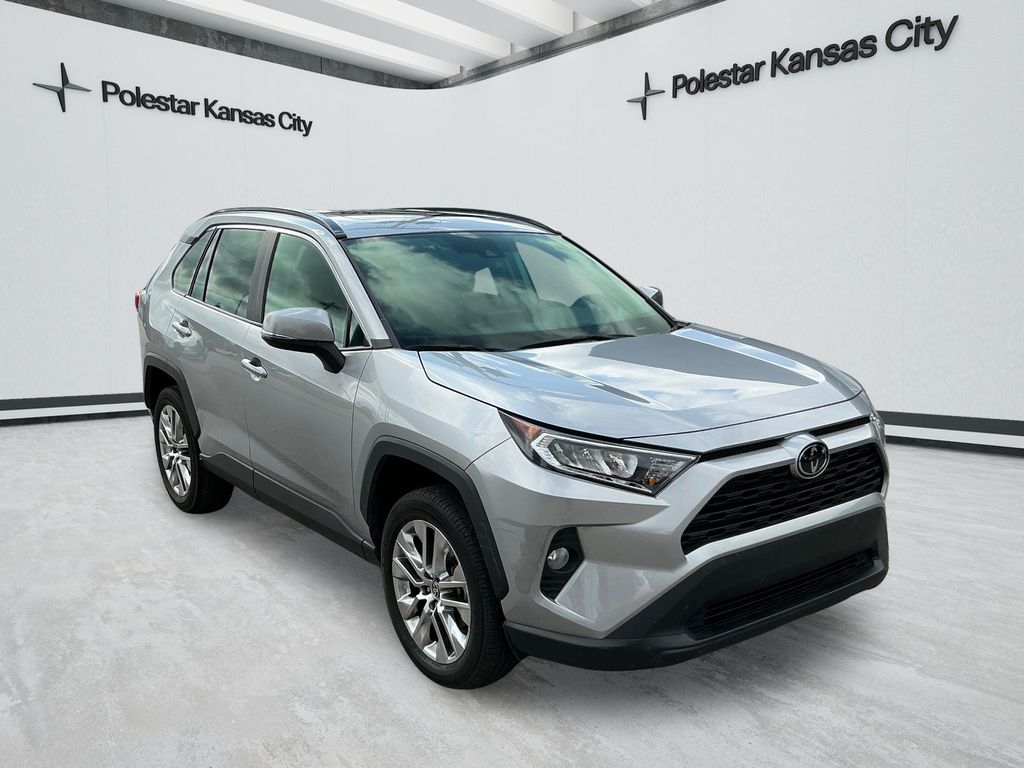 Used 2021 Toyota RAV4 XLE Premium with VIN 2T3A1RFV8MC230199 for sale in Kansas City