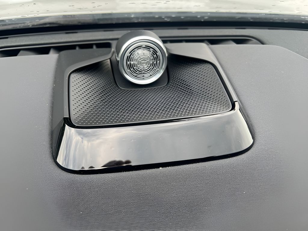 2025 Polestar 3 - Photo 12
