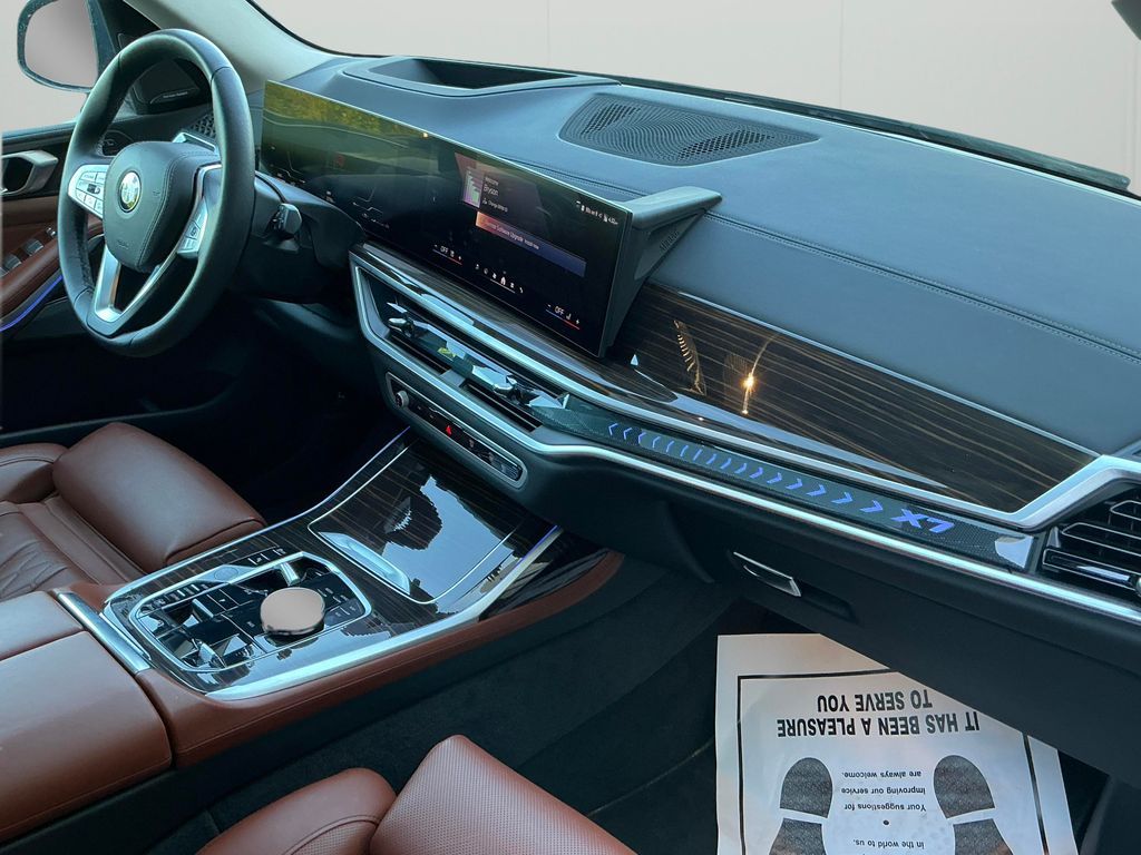 2026 BMW X7 40i - Photo 19