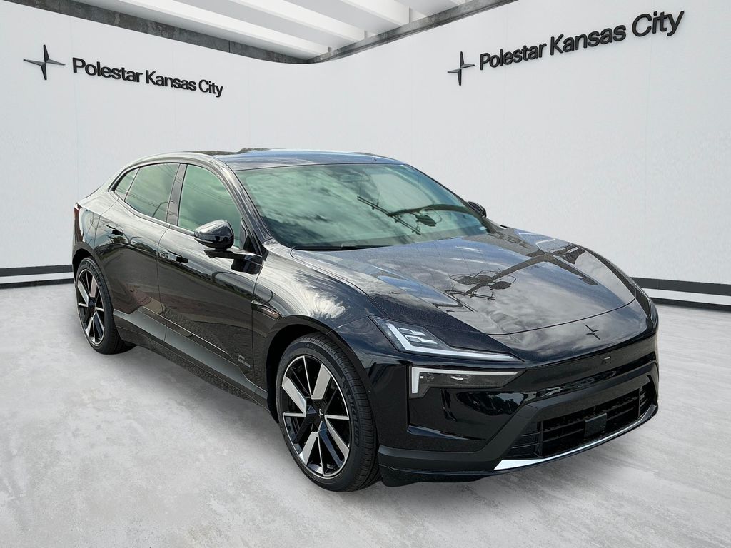 2026 Polestar 4 LRDM's photo