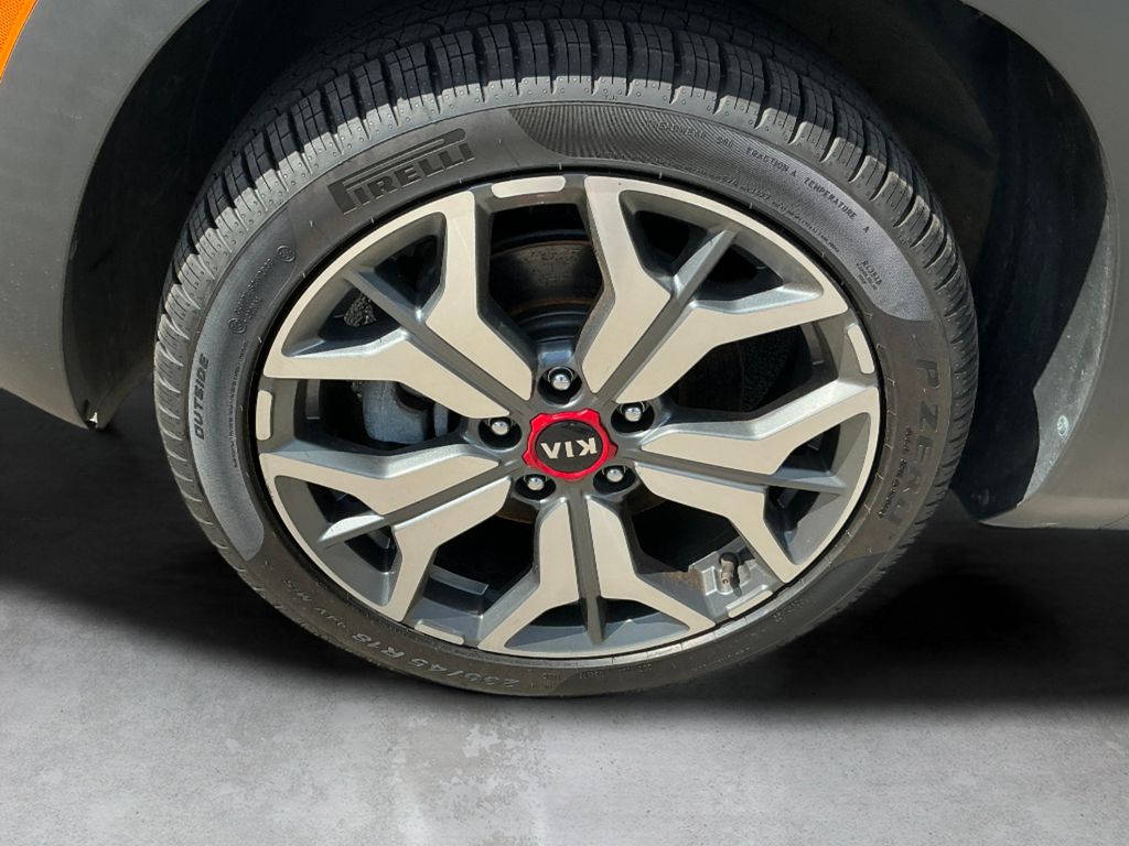 2021 Kia Seltos SX - Photo 12