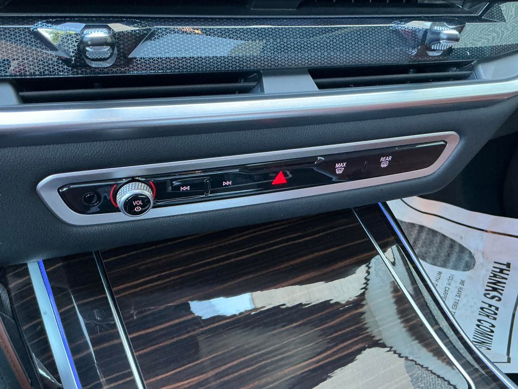 2026 BMW X7 40i - Photo 23