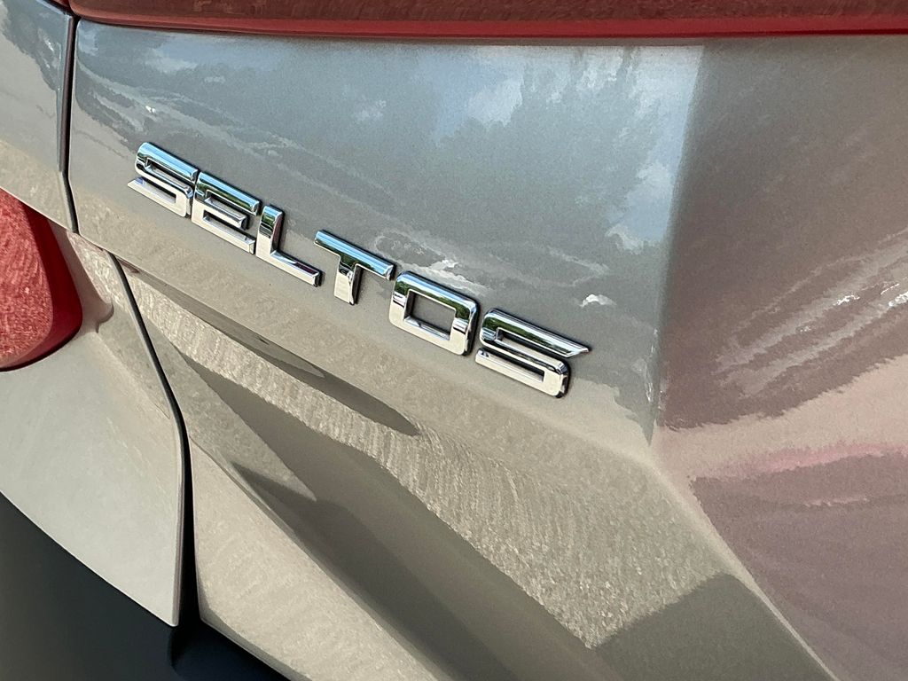2021 Kia Seltos SX - Photo 7