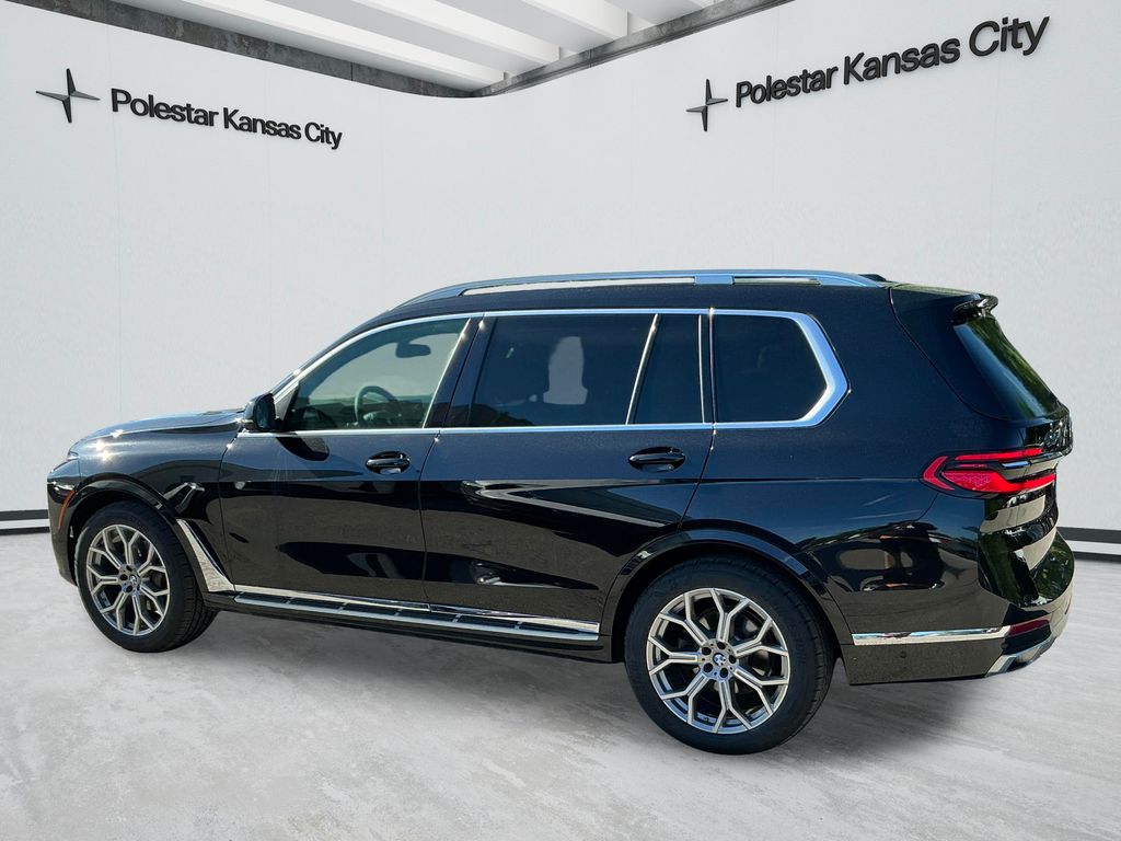 2026 BMW X7 40i - Photo 8