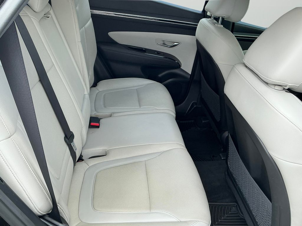 2022 Hyundai Tucson Limited - Photo 17