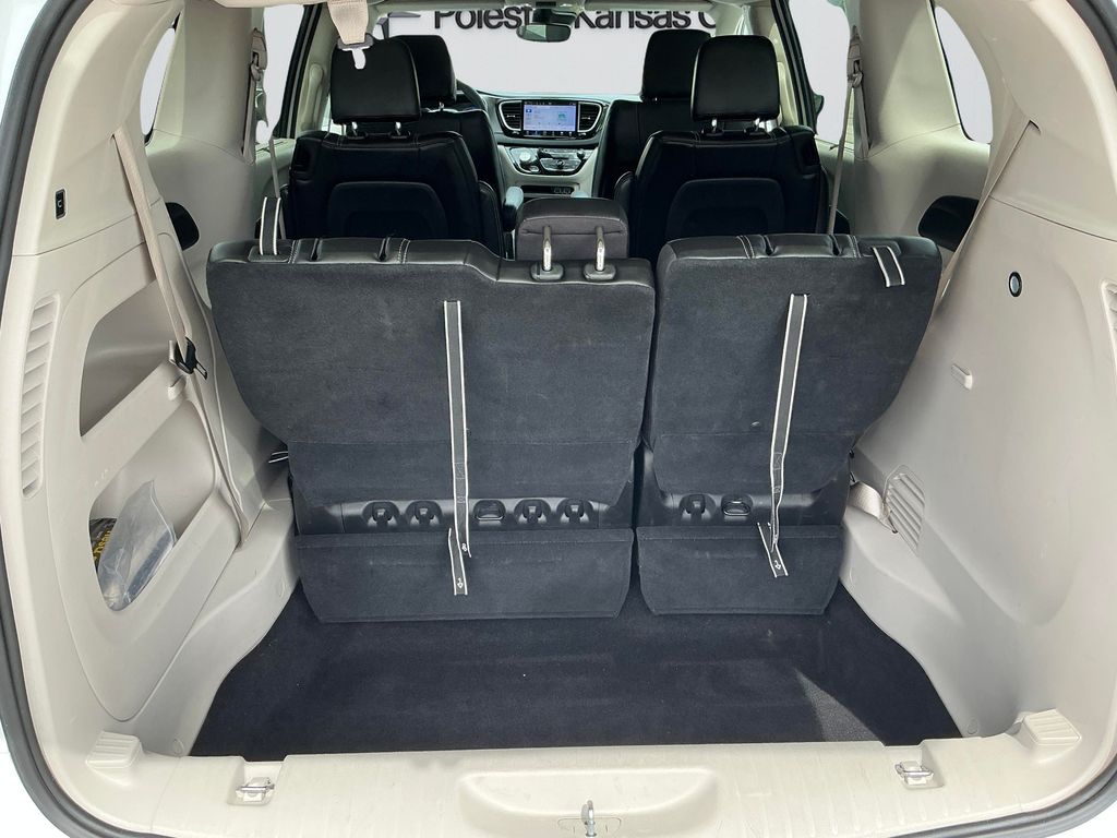 2023 Chrysler Pacifica Touring L - Photo 15