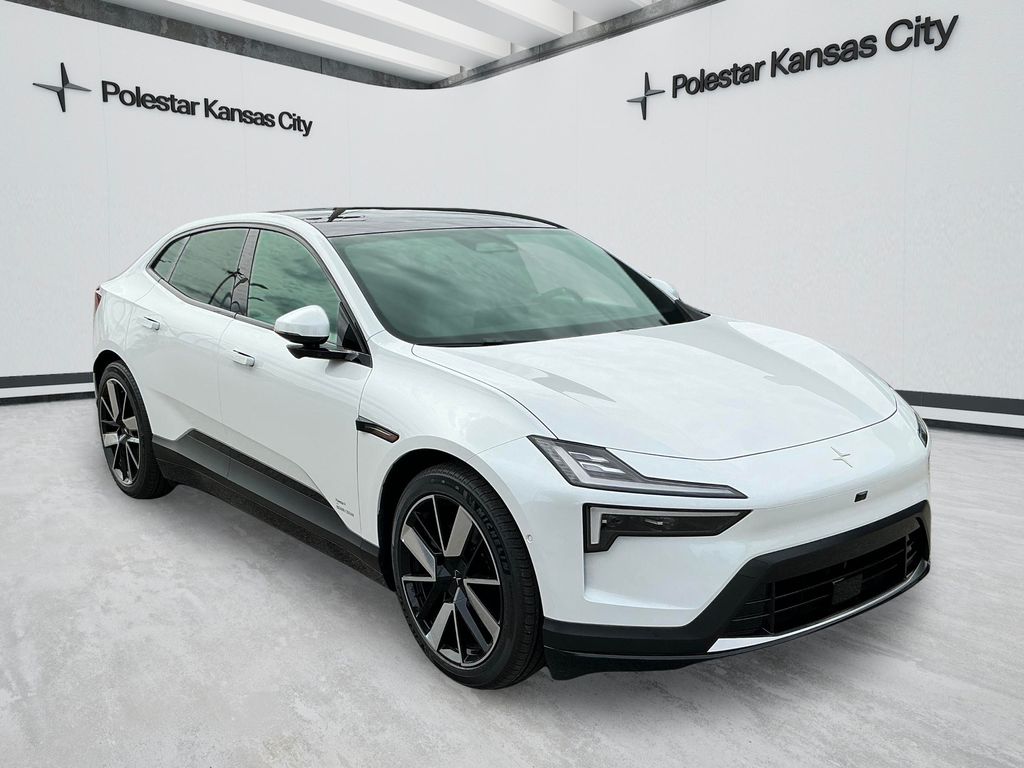 2026 Polestar 4 LRSM's photo
