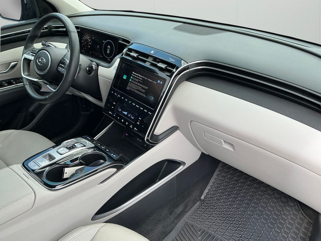 2022 Hyundai Tucson Limited - Photo 18