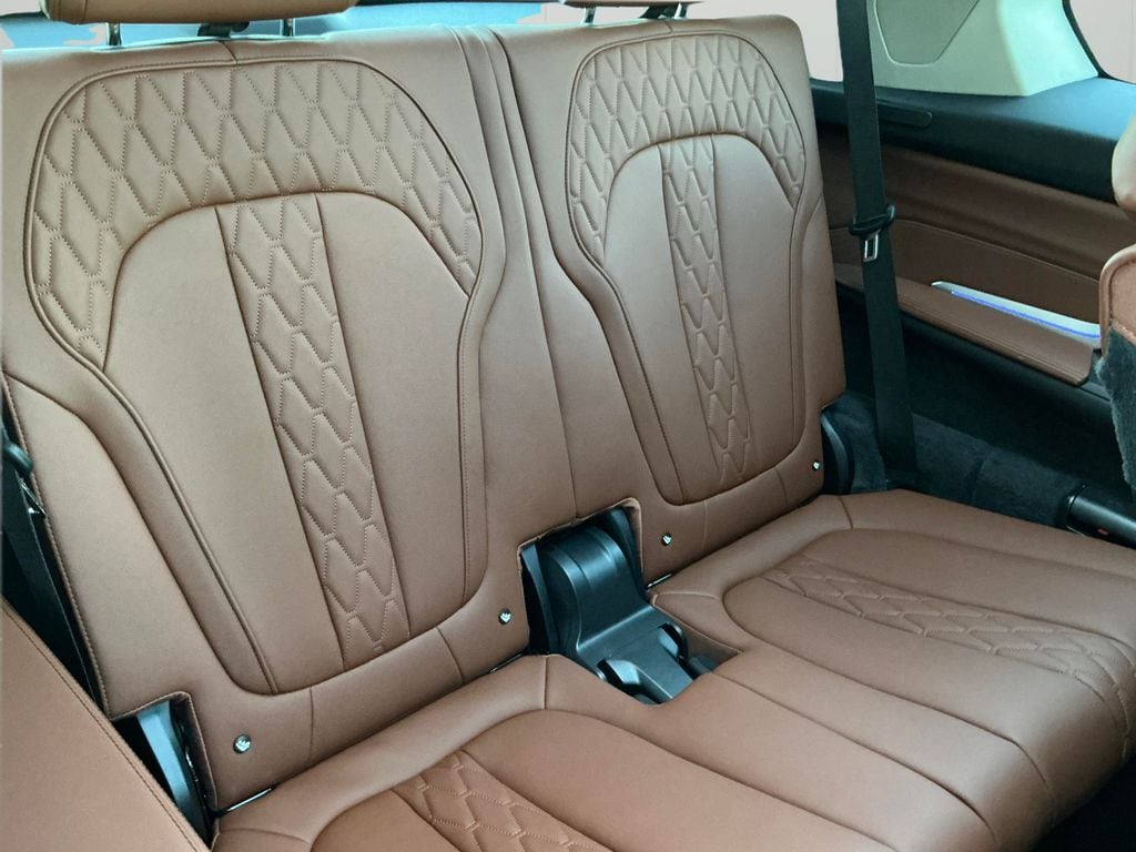 2026 BMW X7 40i - Photo 17