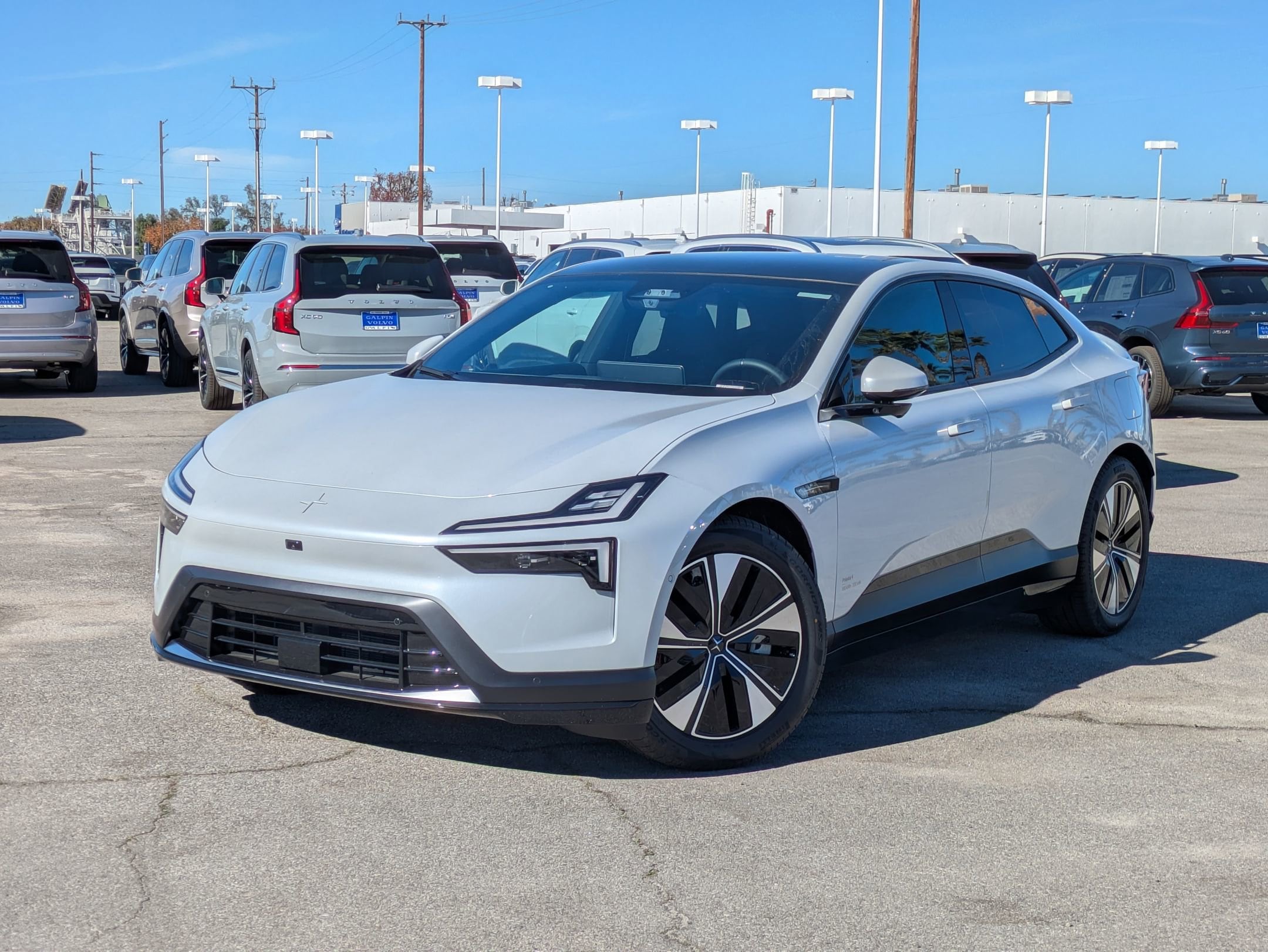 2026 Polestar 4 Standard's photo