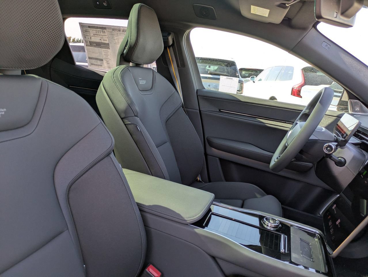 2025 Polestar 3 Plus - Photo 14