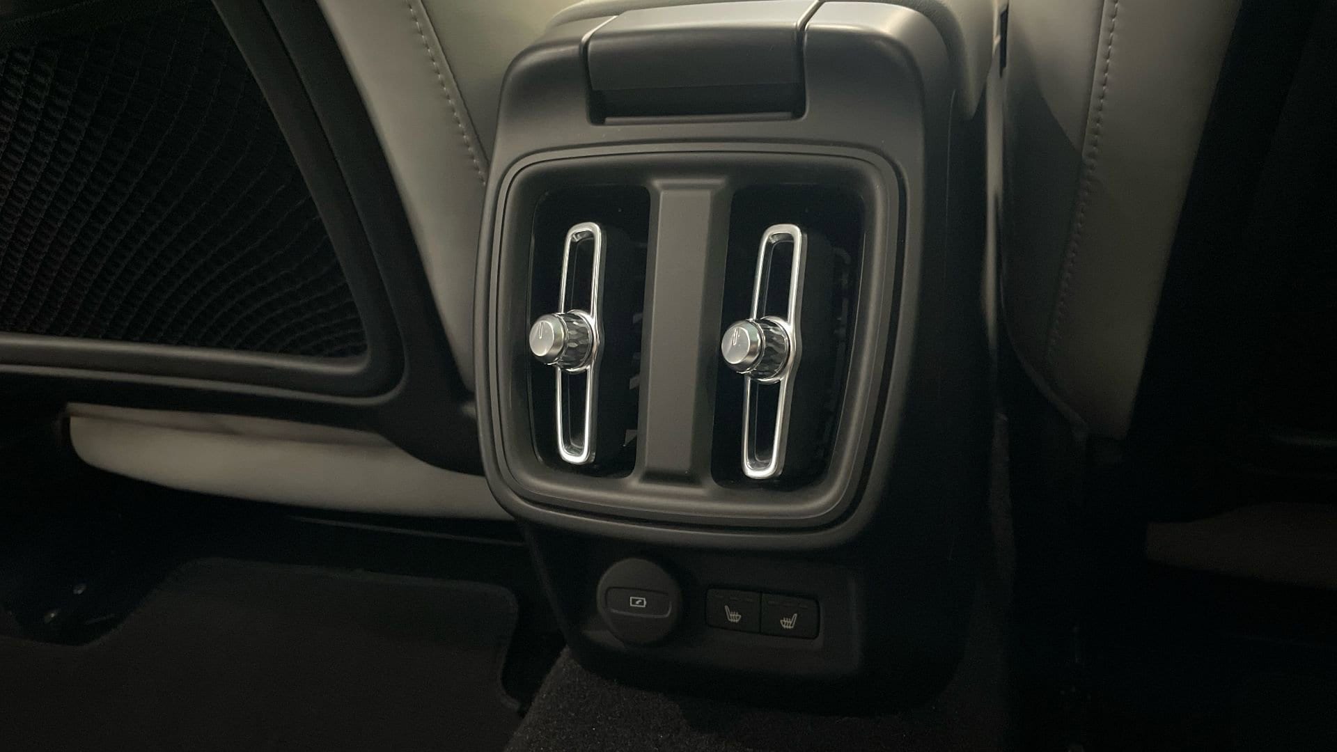 2023 Polestar 2 Performance - Photo 18
