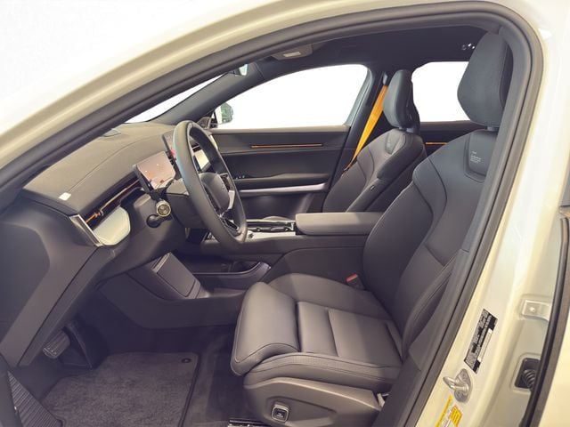 2025 Polestar 3 Performance - Photo 9