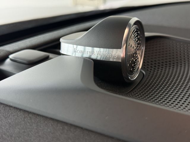 2025 Polestar 3 - Photo 29