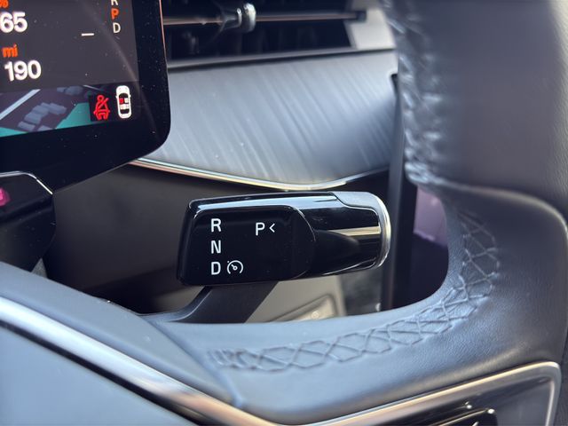 2025 Polestar 3 - Photo 29