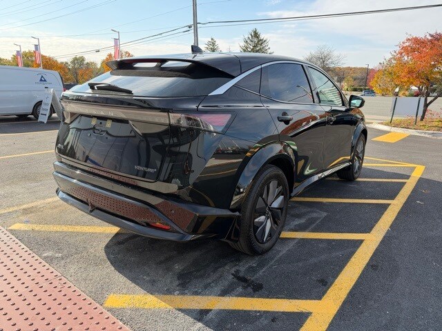 2023 Nissan ARIYA Venture photo 2