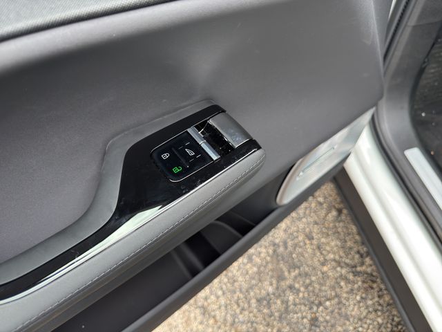 2025 Polestar 3 Performance - Photo 20
