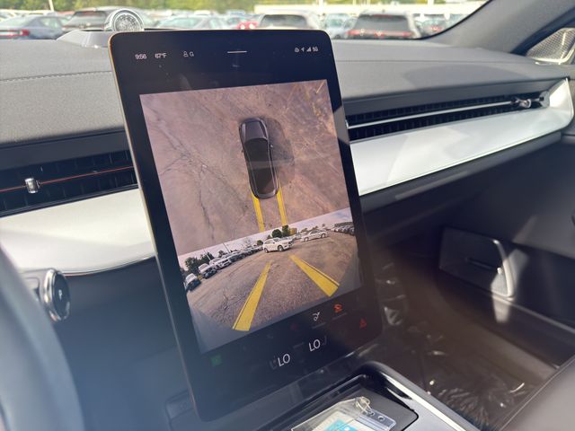 2025 Polestar 3 - Photo 30