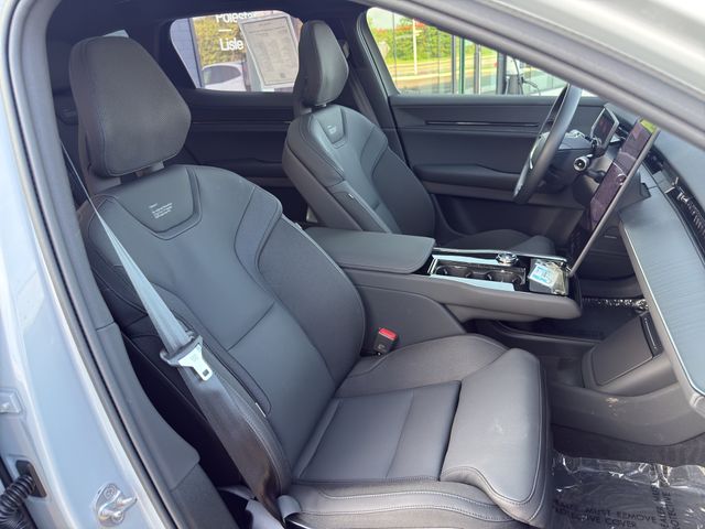 2025 Polestar 3 - Photo 25