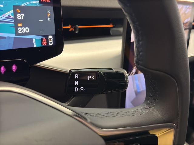 2025 Polestar 3 Performance - Photo 30