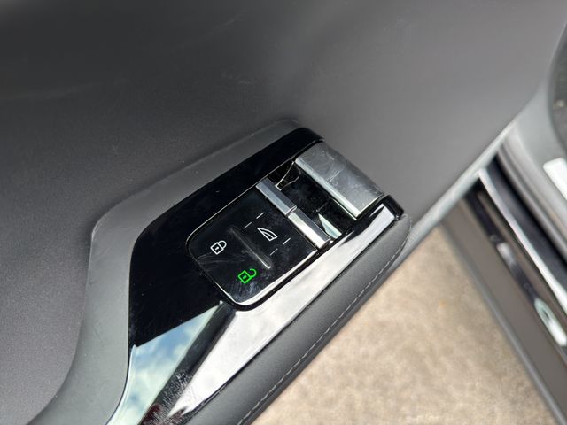 2025 Polestar 3 Performance - Photo 14