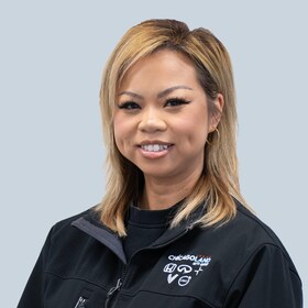 Staff member Thea Jantamanit from ID_3d5bd8